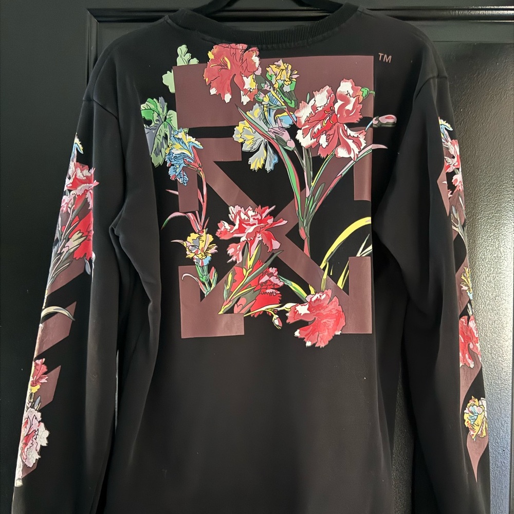 Off white sweater